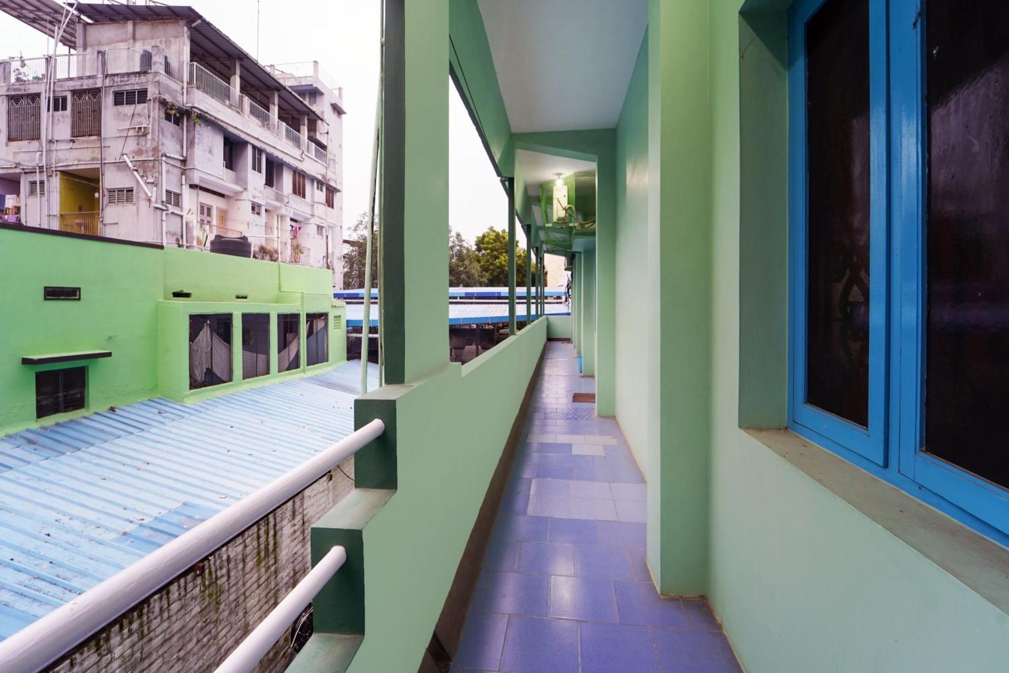 Hotel O Sri Sivasakthi A/C Lodge Sivakāsi Kültér fotó